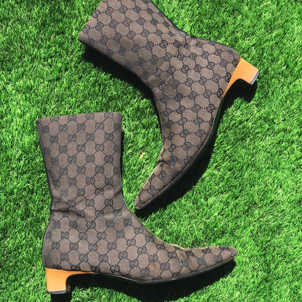 VINTAGE AUTHENTIC GUCCI BOOTS